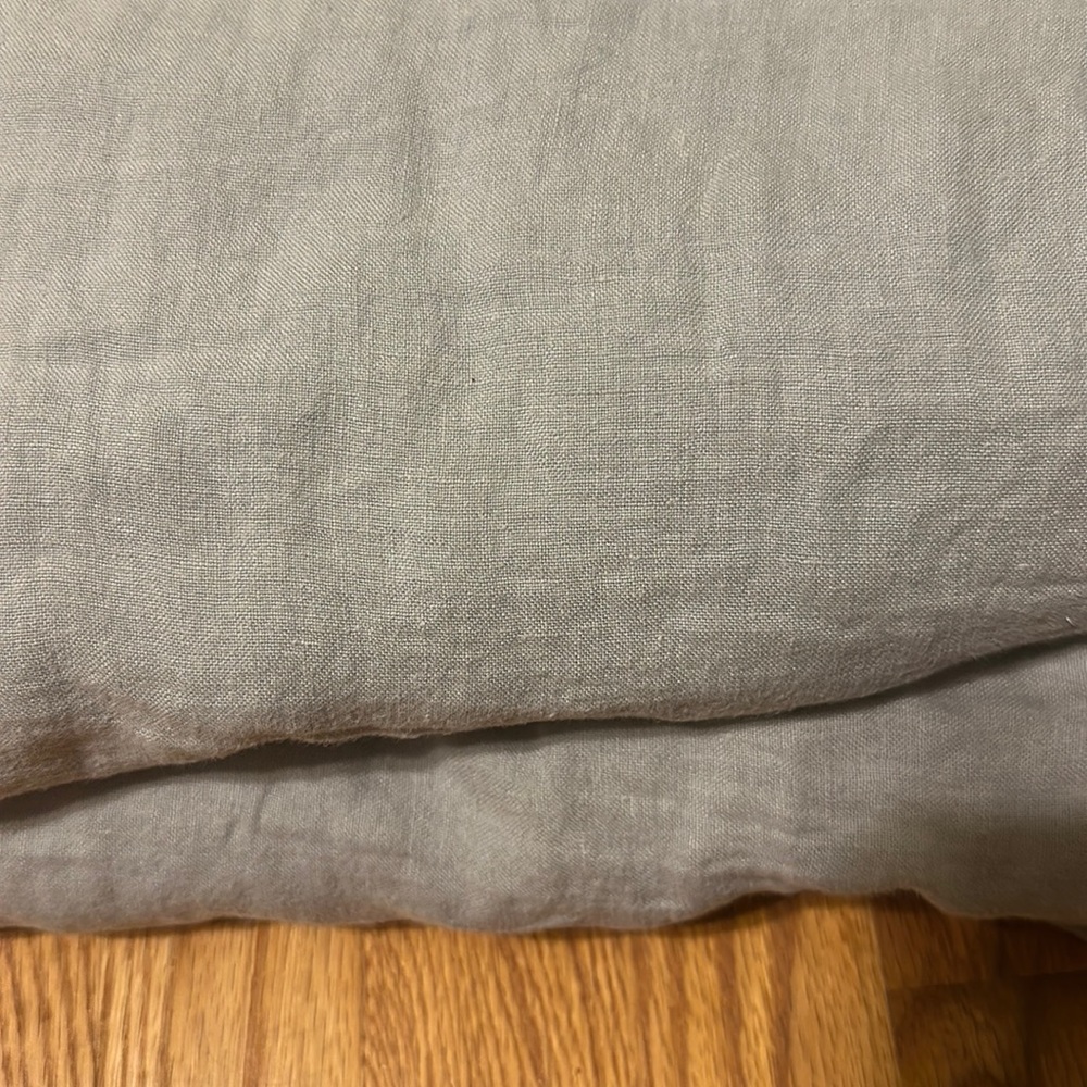 Parachute king size top and bottom linen sheets